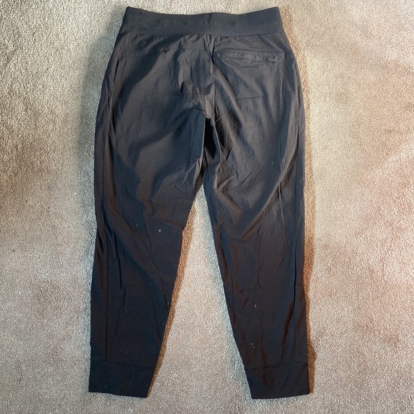 Athleta Trekkie North Jogger Pants Athleisure size 8 Gym Workout - Picture 4 of 9